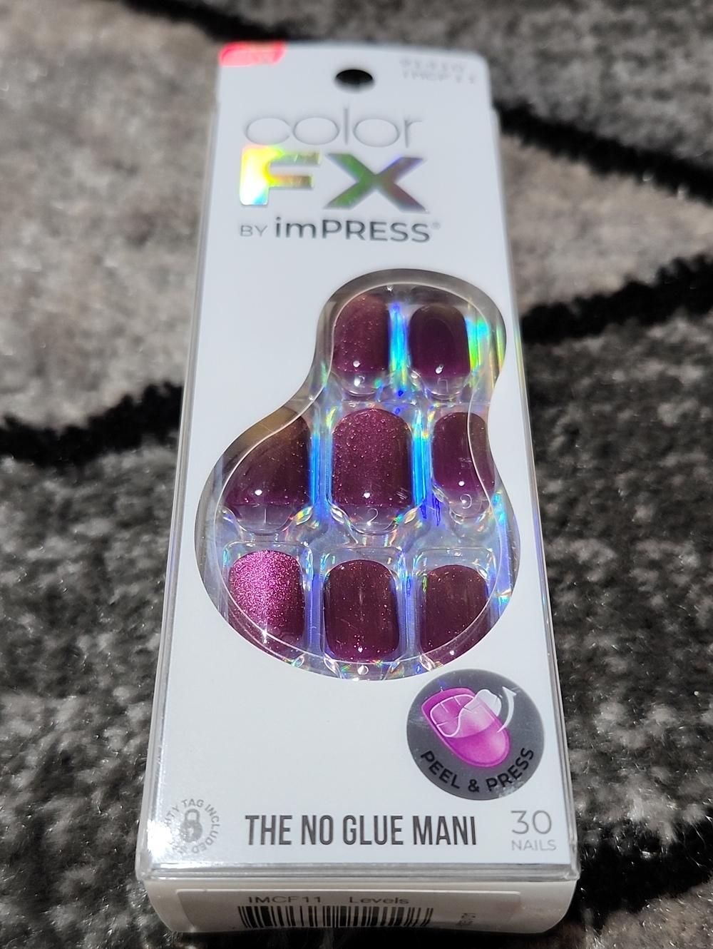 KISS IMPRESS COLOR FX PRESS-ON SHORT SQUOVAL FUCHSIA CHROME EFFECT NAILS